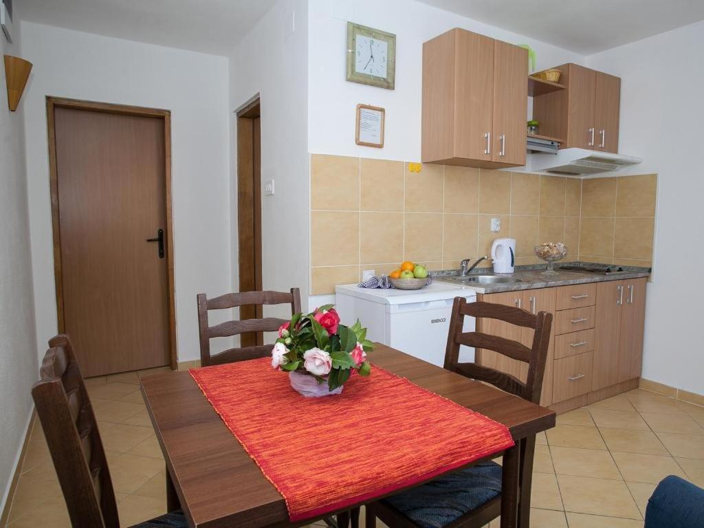 Daria Apartments Kotor Zimmer foto