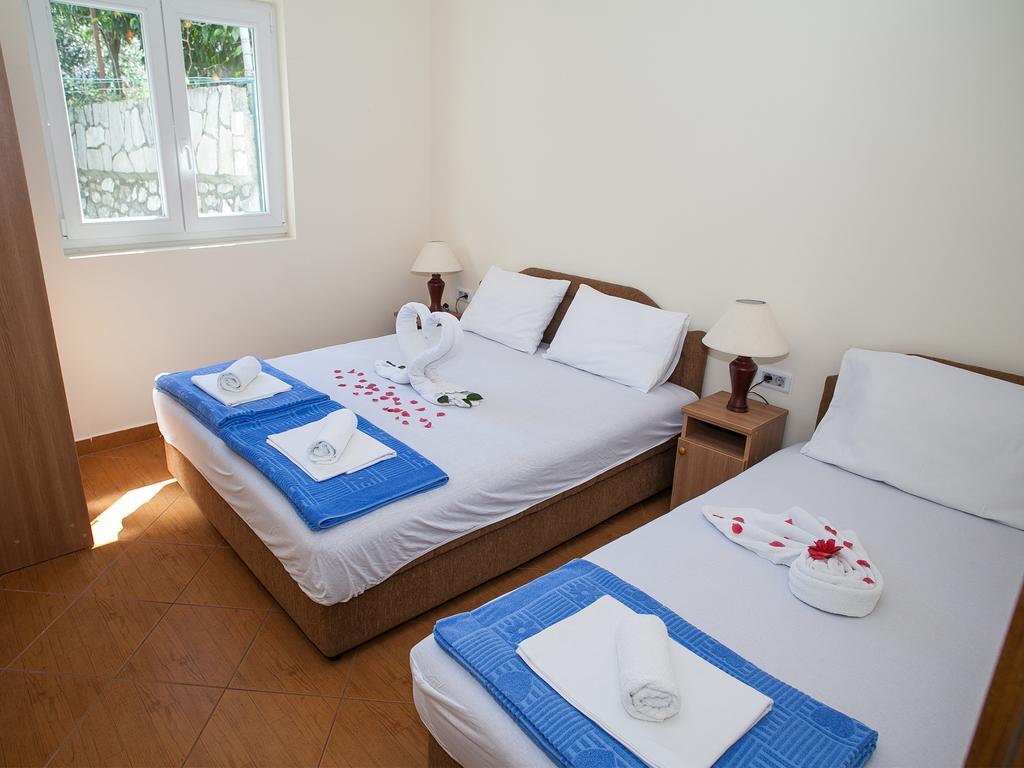 Daria Apartments Kotor Zimmer foto