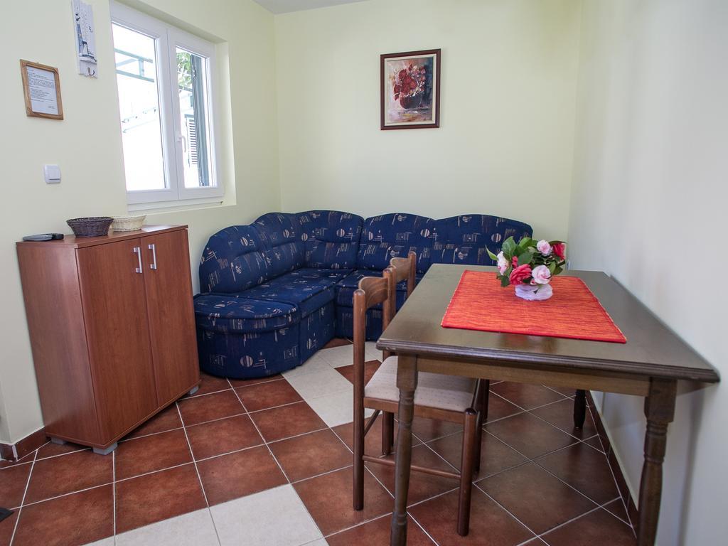 Daria Apartments Kotor Zimmer foto
